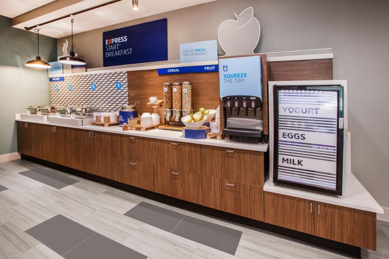 Holiday Inn Express Hotel & Suites Idaho Falls By Ihg Экстерьер фото