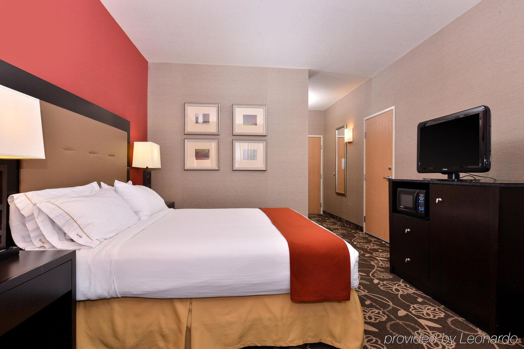 Holiday Inn Express Hotel & Suites Idaho Falls By Ihg Экстерьер фото