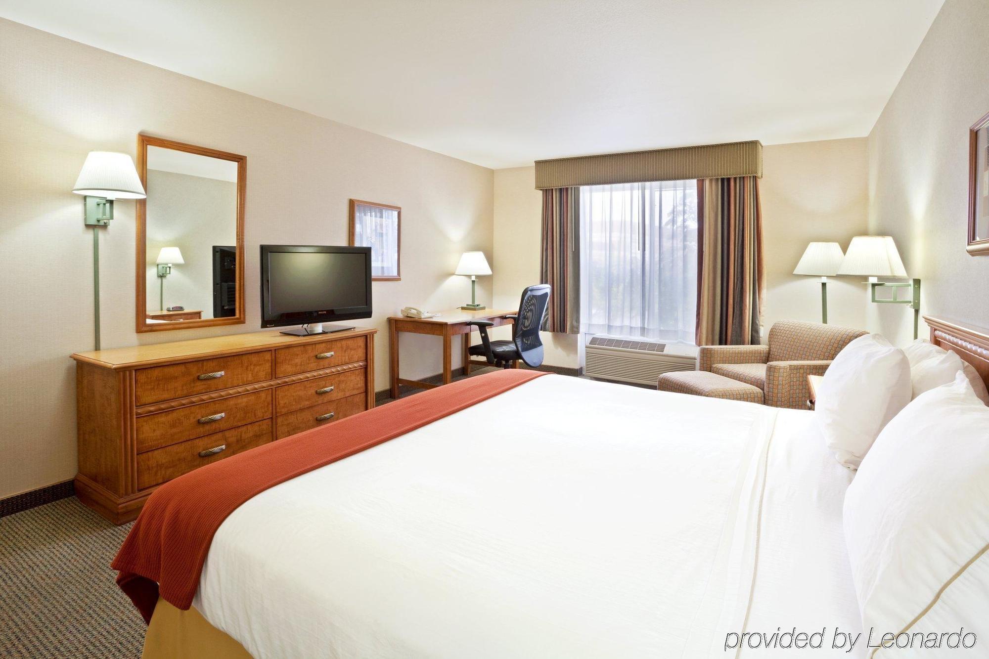 Holiday Inn Express Hotel & Suites Idaho Falls By Ihg Экстерьер фото